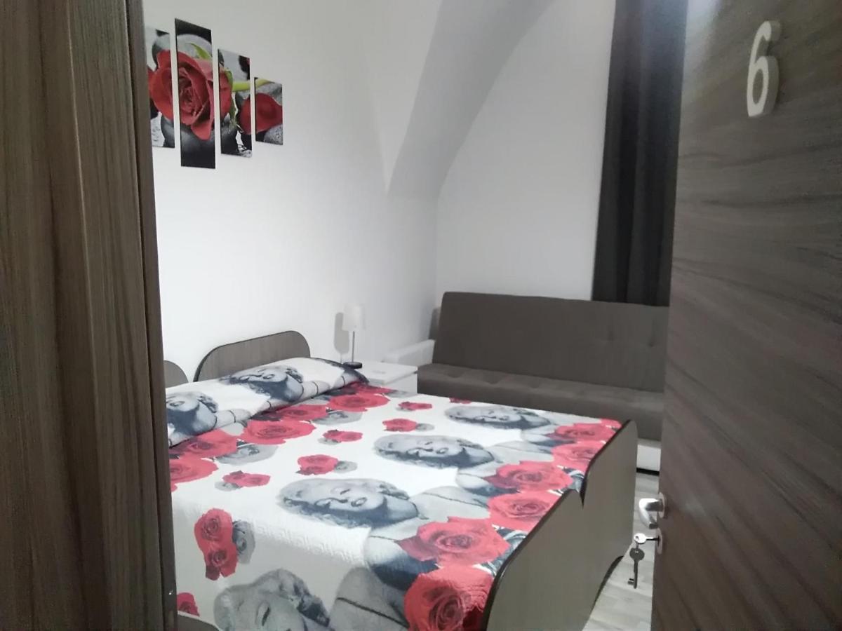 Mary Affittacamere Comiso Exterior foto