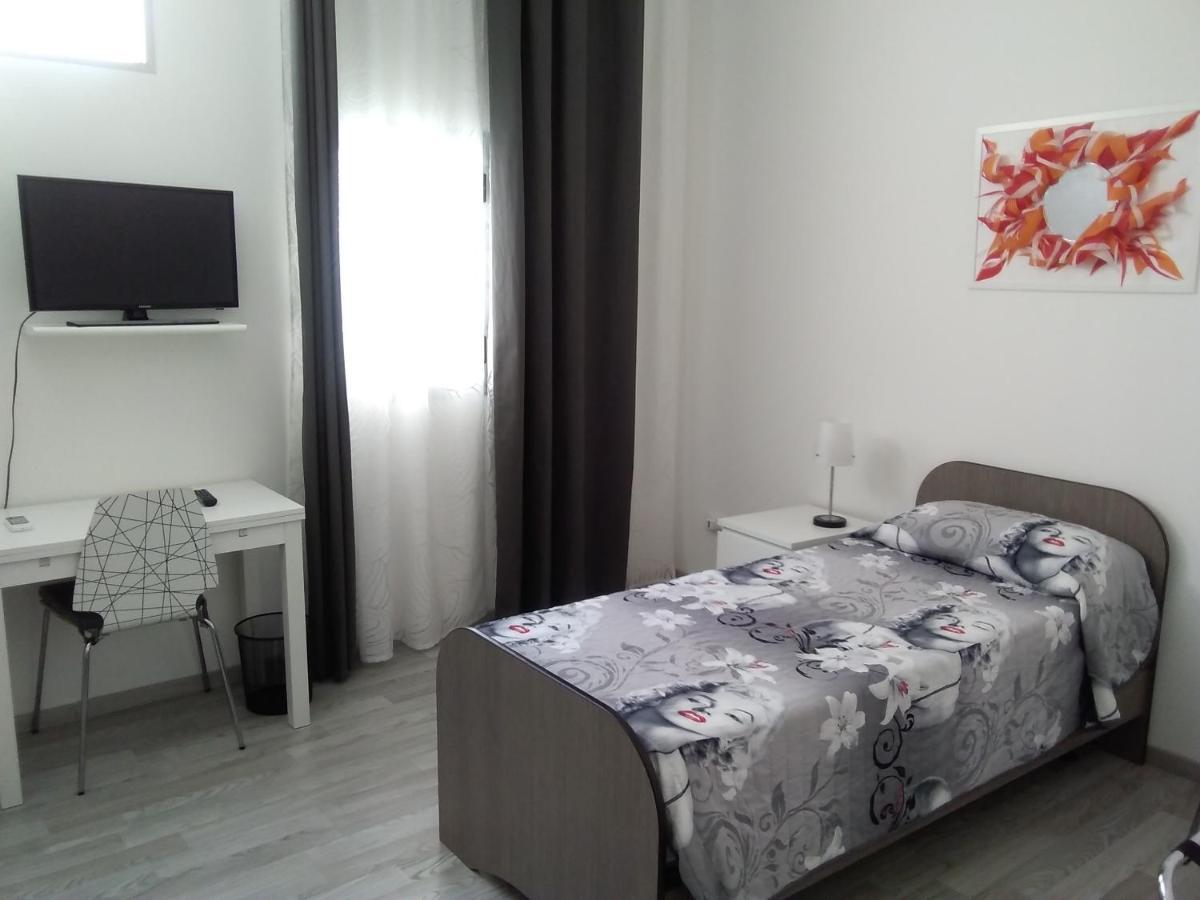 Mary Affittacamere Comiso Exterior foto